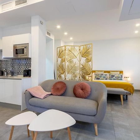 Nine O'Clock Castellar By Valcambre Apartment Seville Exterior photo