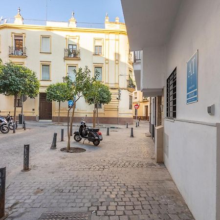 Nine O'Clock Castellar By Valcambre Apartment Seville Exterior photo